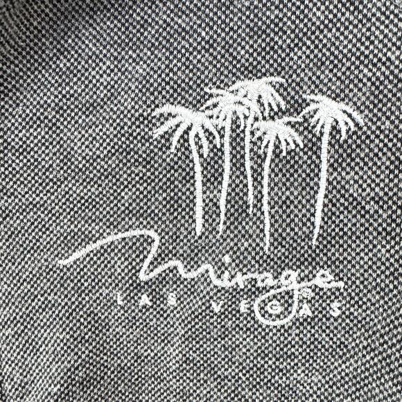 Las Vegas Mirage Resort Hotel Quarter Zip Pullover Top Sz M Permanently Closed - Picture 3 of 6